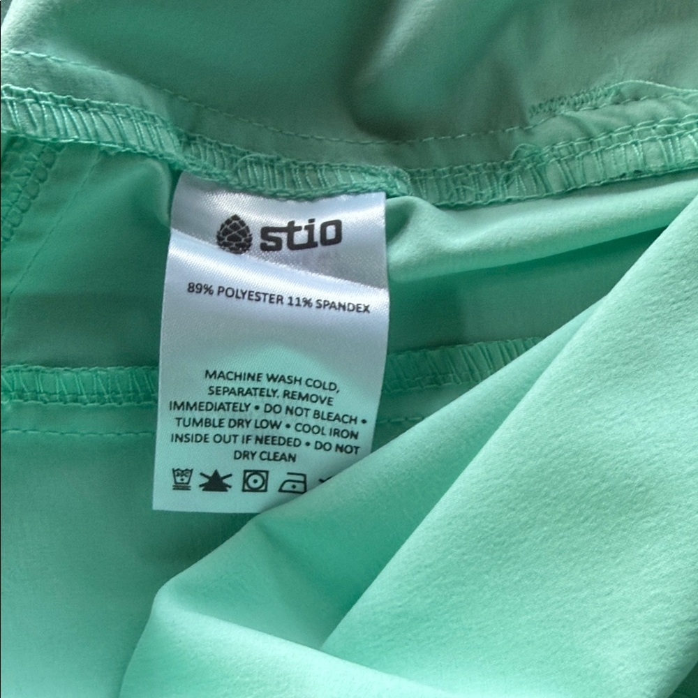 Stio Light Green Women's light weight hiking active pants. Size 6 - Picture 7 of 8